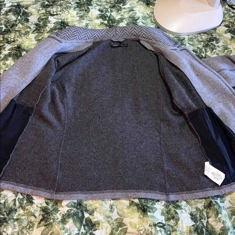Prana charcoal gray